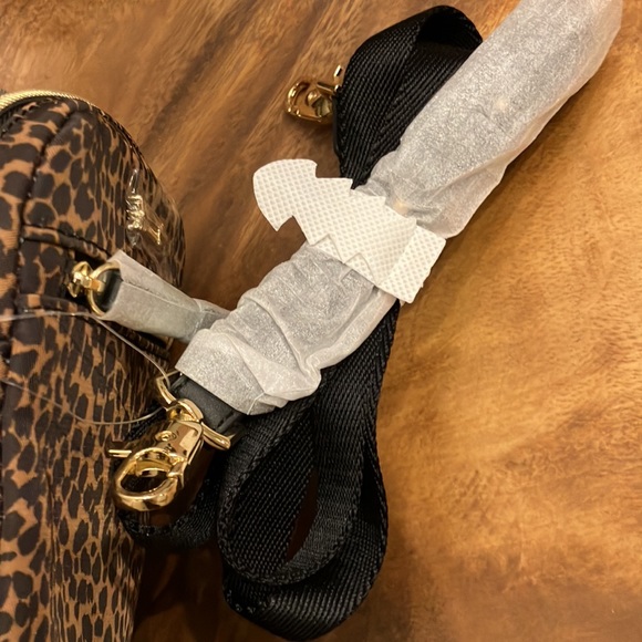 Brand New Stella & Dot Leopard Crush It Essential Crossbody - Picture 9 of 10